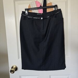 Calvin Klein Size 6 Skirt